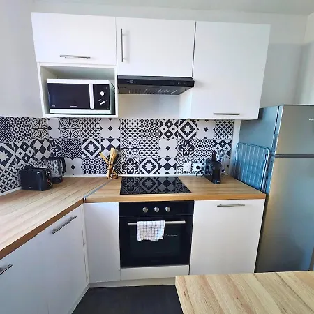 Apartment Stade Pierre Mauroy - For 4 People
