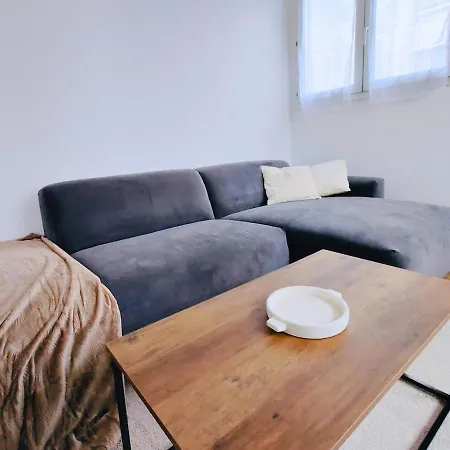 Stade Pierre Mauroy - For 4 People Apartment