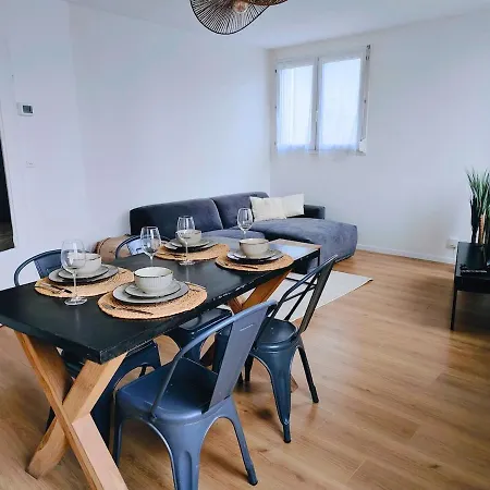 Stade Pierre Mauroy - For 4 People Apartment Villeneuve-d'Ascq