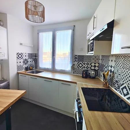 Stade Pierre Mauroy - For 4 People Apartment Villeneuve-d'Ascq