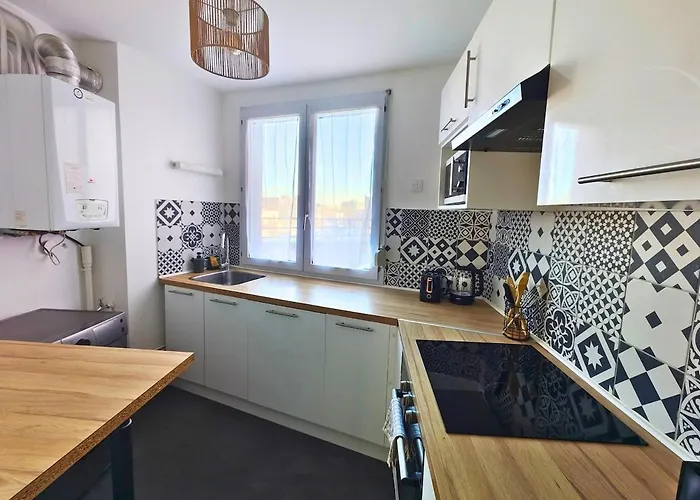 Stade Pierre Mauroy - For 4 People Apartment Villeneuve-d'Ascq